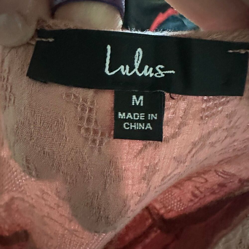Lulu’s Time for Tea cotton jacquard v-neck dusty pink M dress - Picture 3 of 4